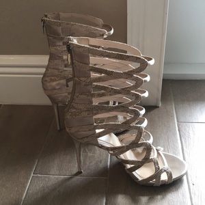 Imagine Vince Camuto- Dalany